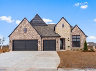 12702 S Irvington Ave, Tulsa, OK 74112