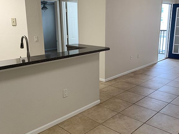 4th image of 805 Boardwalk Dr
