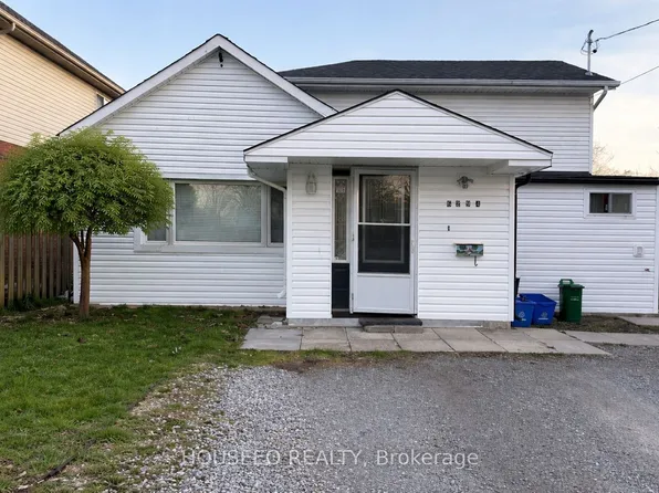 6294 Ash St, Niagara Falls, ON L2G 2H5