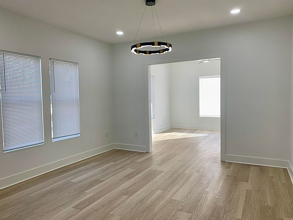 5th image of 1520 W 34th St