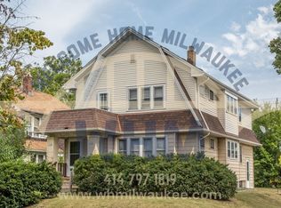 2904 N 55th St, Milwaukee, WI 53210