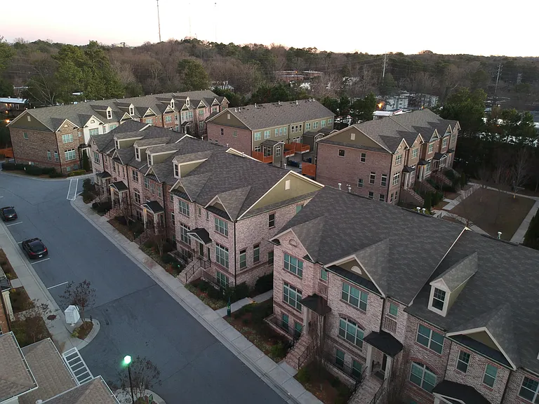 1190 Lavista Cir NE — Photo 6