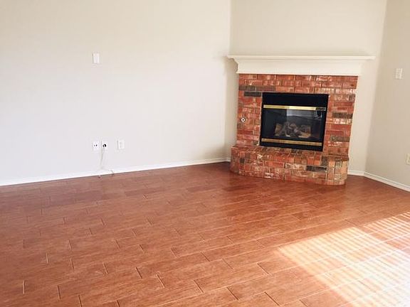 5th image of 3321 Muleshoe Ln