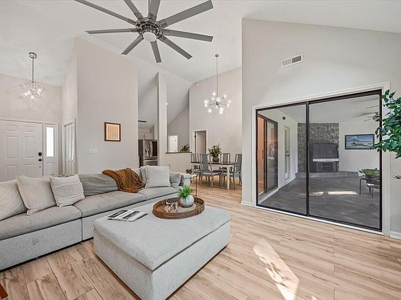 4th image of 839 Ramblewood Cir