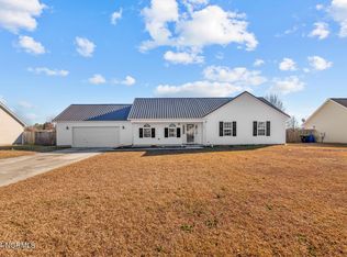 130 Annie Rd, Richlands, NC 28574