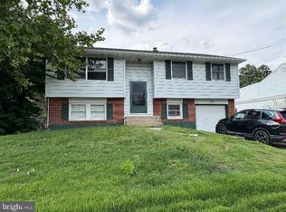 330 Croce Ave, Gibbstown, NJ 08027