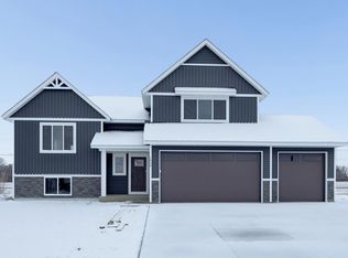 1024 26th Street Loop, Sartell, MN 56377