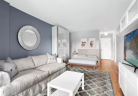 2nd image of 4705 Henry Hudson Pkwy #3N