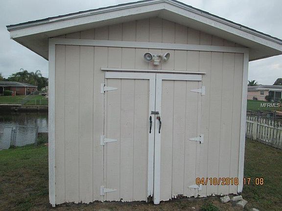 3rd image of 1411 Basswood Dr
