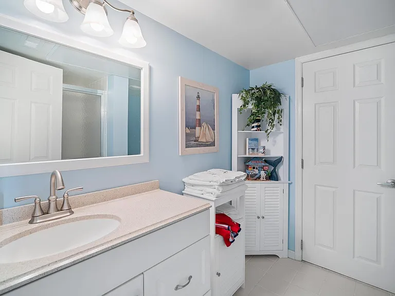 4600 W Brigantine Ave #403 — Photo 15