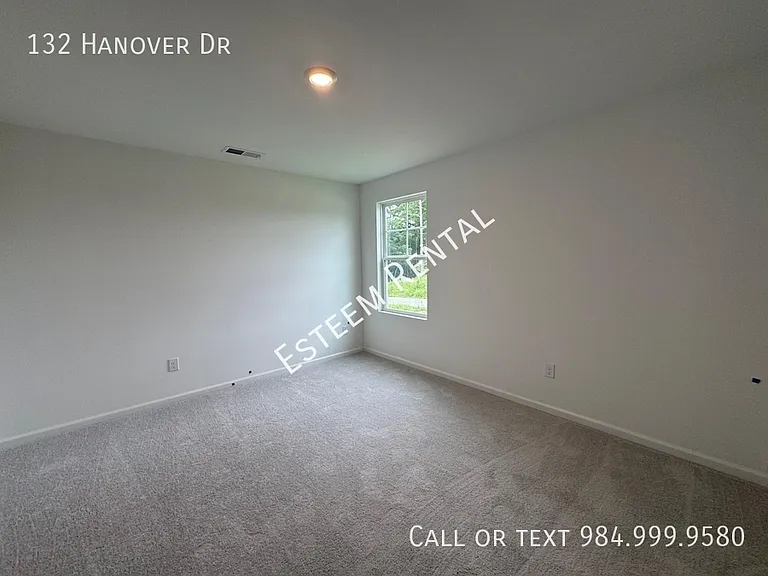132 Hanover Dr — Photo 17