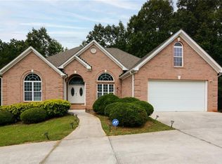 560 Clearbrook Dr, Covington, GA 30016