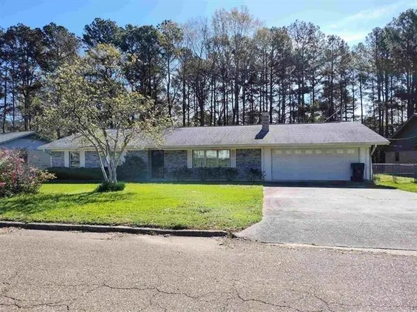 (undisclosed Address), Camden, AR 71701