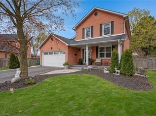 26 Telfer Ct, Cambridge, ON N1T 1G3