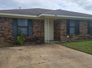 824 34th St NE, Paris, TX 75460