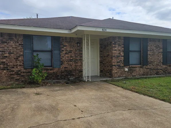 824 34th St NE, Paris, TX 75460