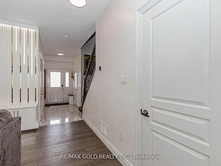240 Birkinshaw Rd — Photo 24