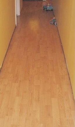 Hallway to the bedrooms