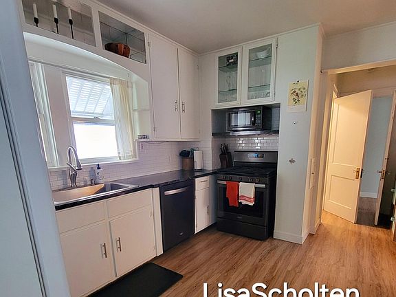 4th image of 1432 Walker Ave NW