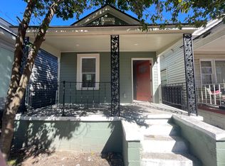 610 W 42nd St, Savannah, GA 31415