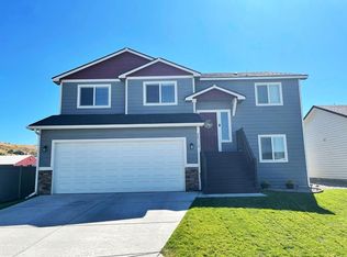 20112 E 1st Ave, Greenacres, WA 99016