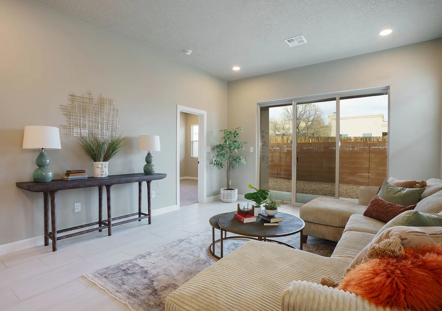 Beautiful Home in Rio Rancho — Photo 4