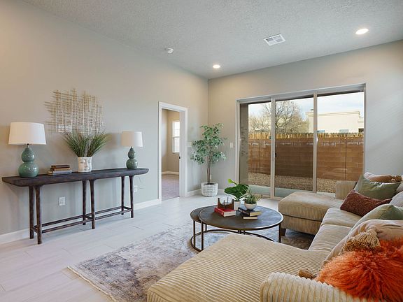 4th image of 3289 Oakmount Dr SE