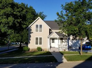 328 Jefferson St, Fort Atkinson, WI 53538