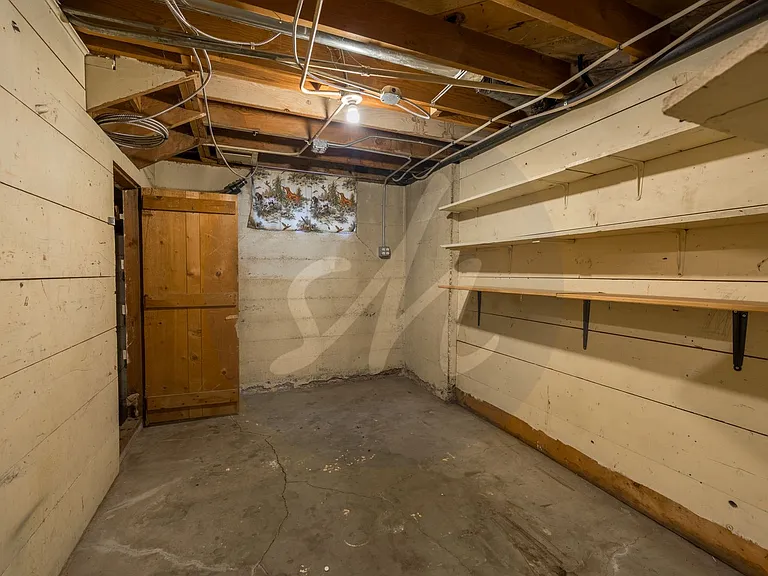 111 N Sheridan Ave — Photo 16