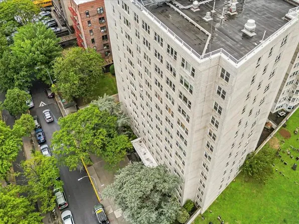 1170 Ocean Parkway image 28 of 31