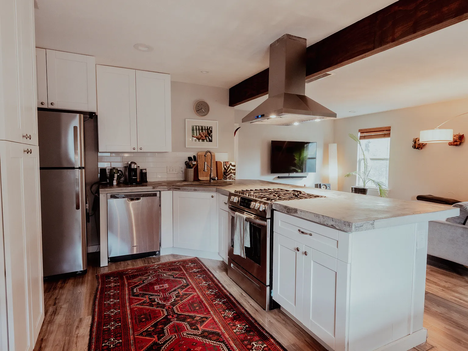 3 bed, 1364 sqft, $3,100 — Photo 4