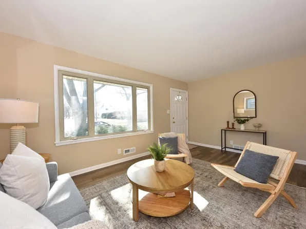 7852 W Hope AVENUE, Milwaukee, WI 53222
