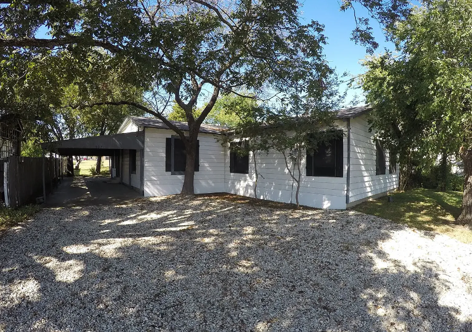 4 Bed 2 Bath Home - Ponder ISD! — Photo 1