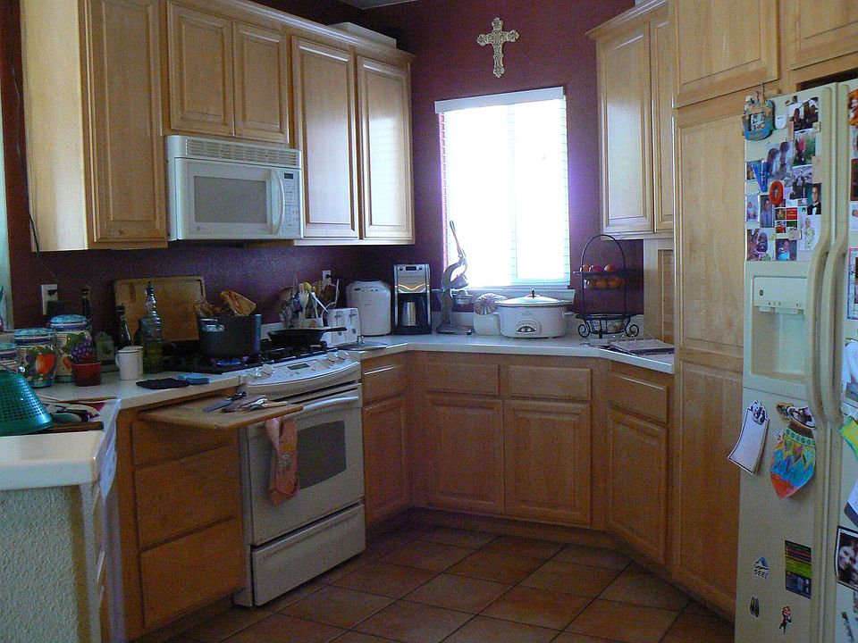 Kitchen, Maple Cabnets