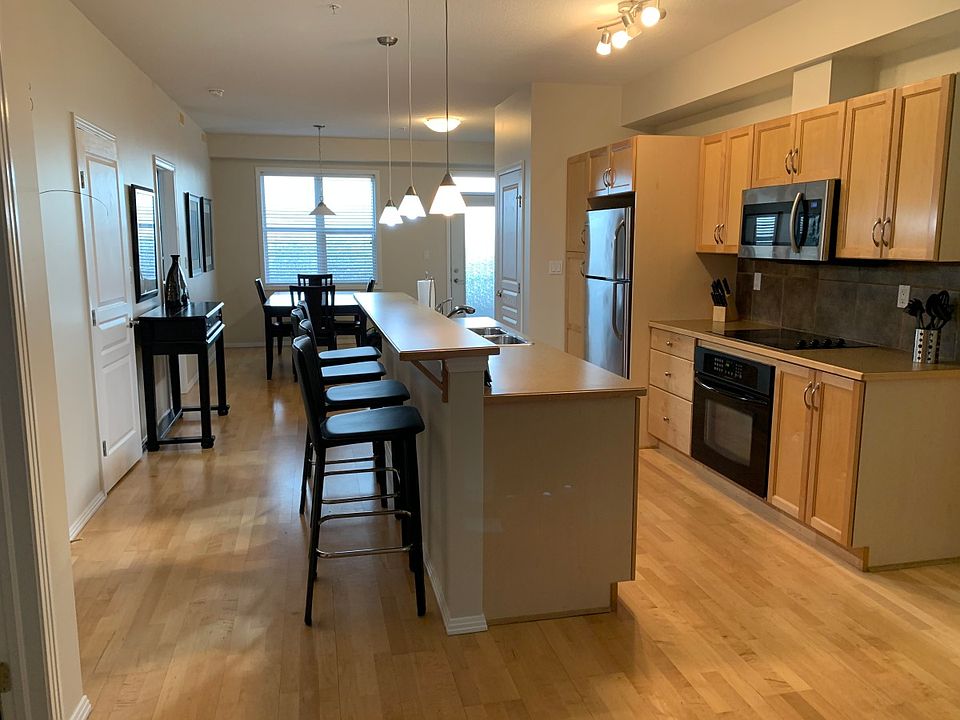 Kitchen - Dining Area