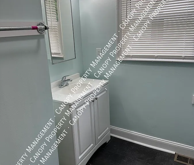 405 Roosevelt Blvd — Photo 8