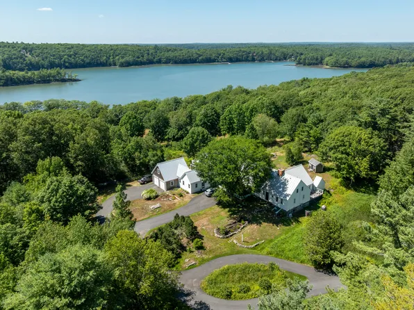 586 Back River Road, Boothbay, ME 04537