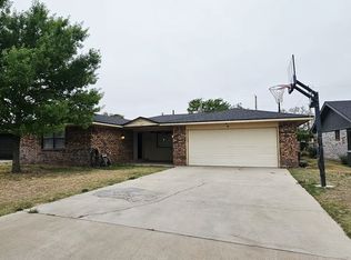 1502 W Caprock St, Hobbs, NM 88240