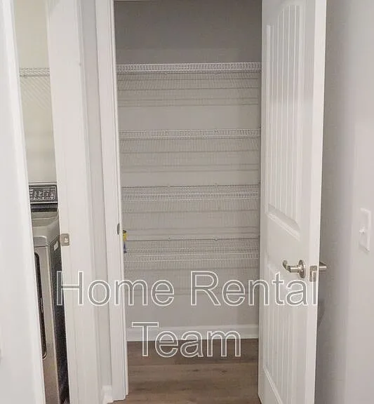 142 Brookline Dr — Photo 17
