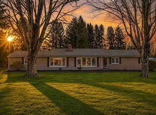 6 Brooklawn Rd, Wilbraham, MA 01095