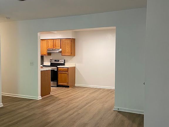 2nd image of 412 Acorn Grove Ln #A