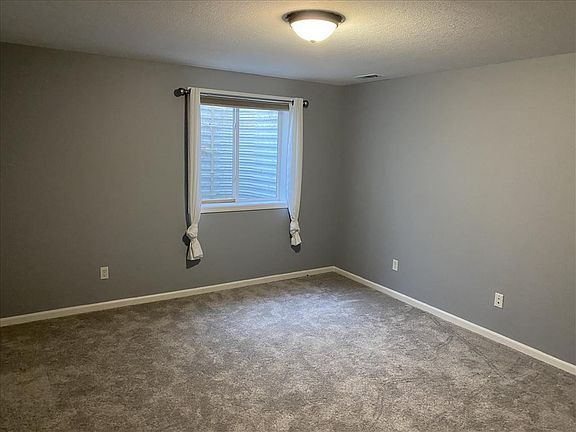 5th image of 7979 Aspen Dr