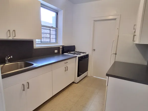 111-20 76th Road image 10 of 12