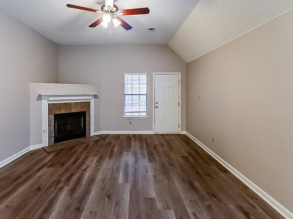 4th image of 5869 Steffani Dr