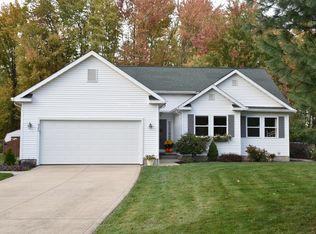 320 Kent St, Wellington, OH 44090
