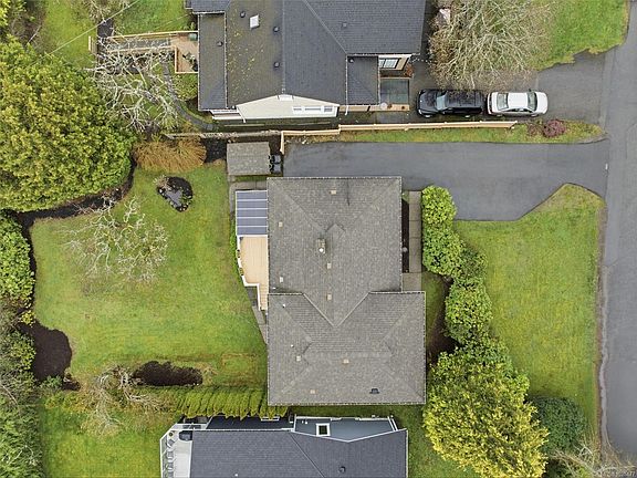 5th image of 1787 Penshurst Rd