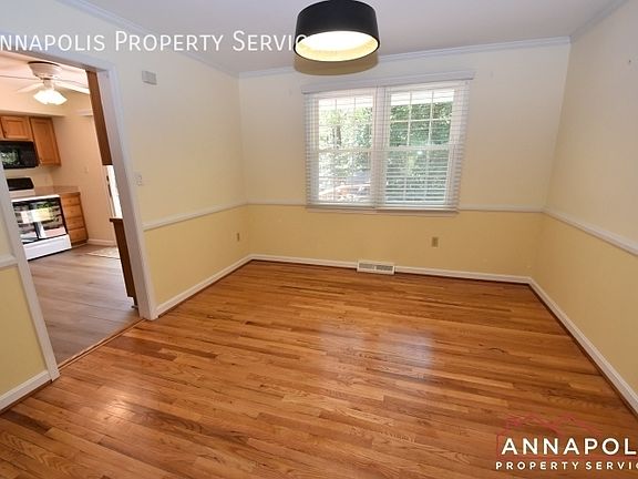 4th image of 378 Harwin Dr