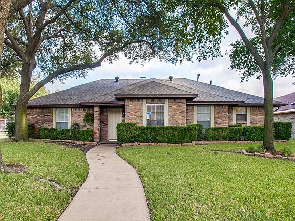 2nd image of 1919 Baylor Dr