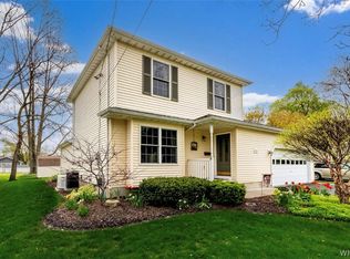 246 N 5th St, Lewiston, NY 14092