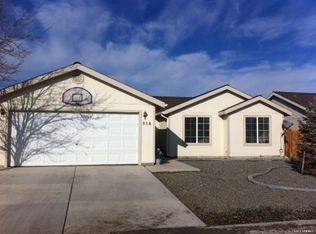 918 Atrium Cir, Fernley, NV 89408